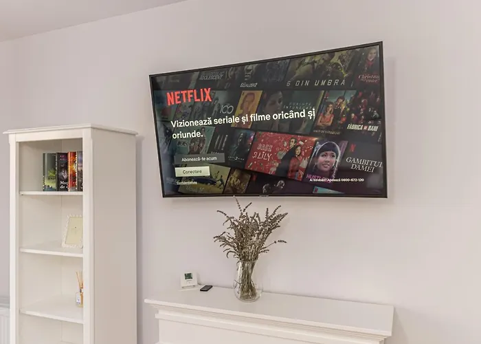 Lavender Apartment *